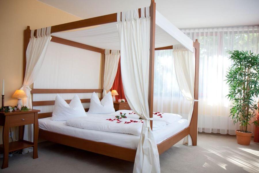 Hotel Balneolum Superior Кведлинбург Екстериор снимка